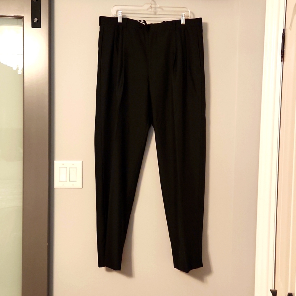 Gala mens size 38 black pleated trousers
